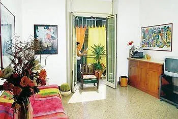 פלרמו Ariston Petit Hotel